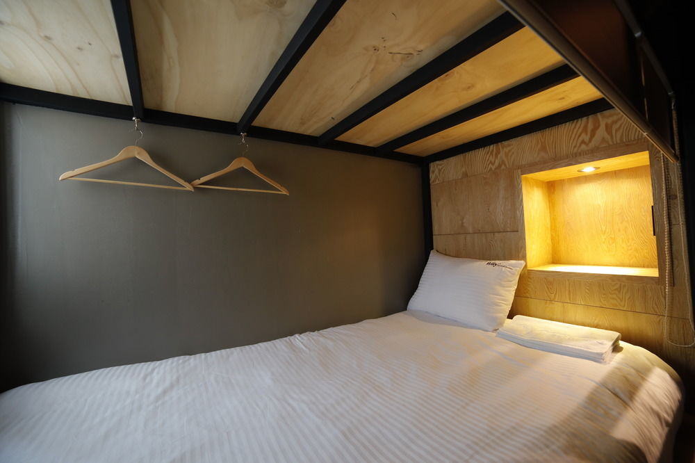 The Bay Guesthouse - Hostel ปูซาน ภายนอก รูปภาพ