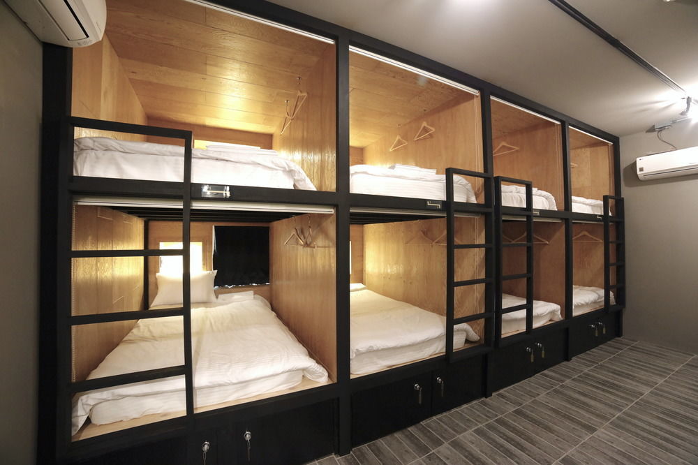 The Bay Guesthouse - Hostel ปูซาน ภายนอก รูปภาพ